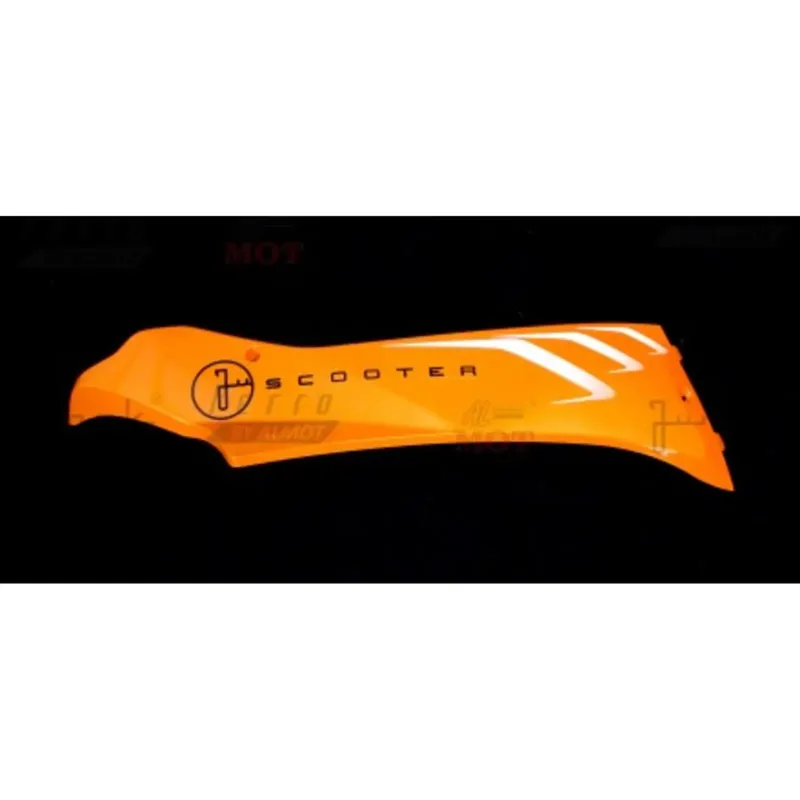 Super Cena Pravý boční kryt prahu oranžový Junak 304